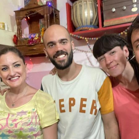 Azure Family Paying Guest House Varanasi Exteriör bild