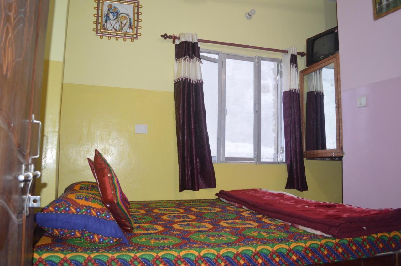 Azure Family Paying Guest House Varanasi Exteriör bild
