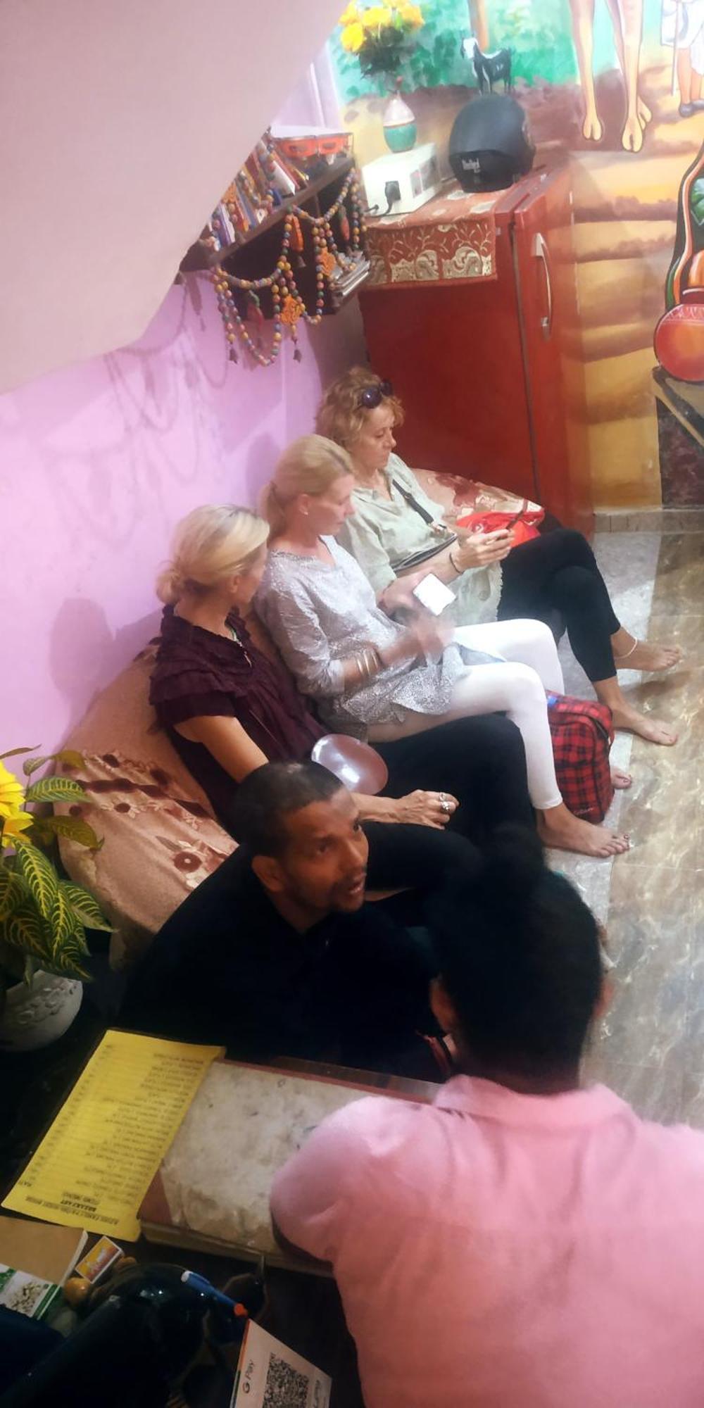 Azure Family Paying Guest House Varanasi Exteriör bild